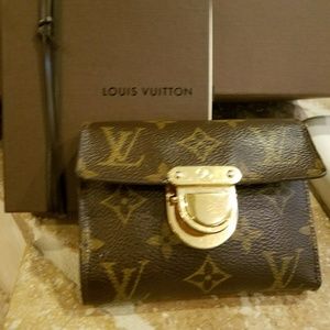 Authentic louis Vuitton Monogram wallet